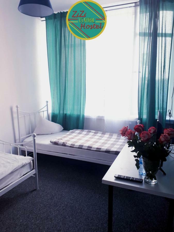 Zizi Central Hostel 바르샤바 외부 사진
