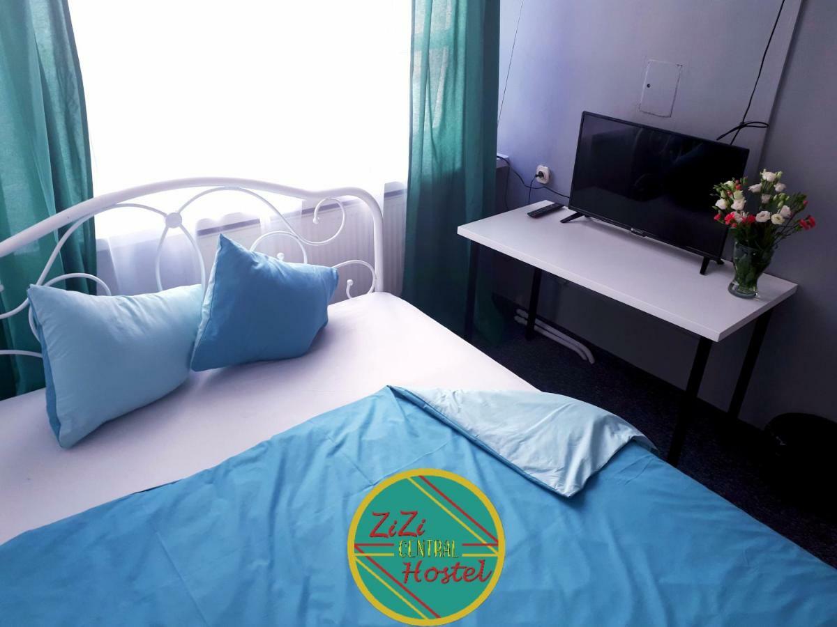 Zizi Central Hostel 바르샤바 외부 사진